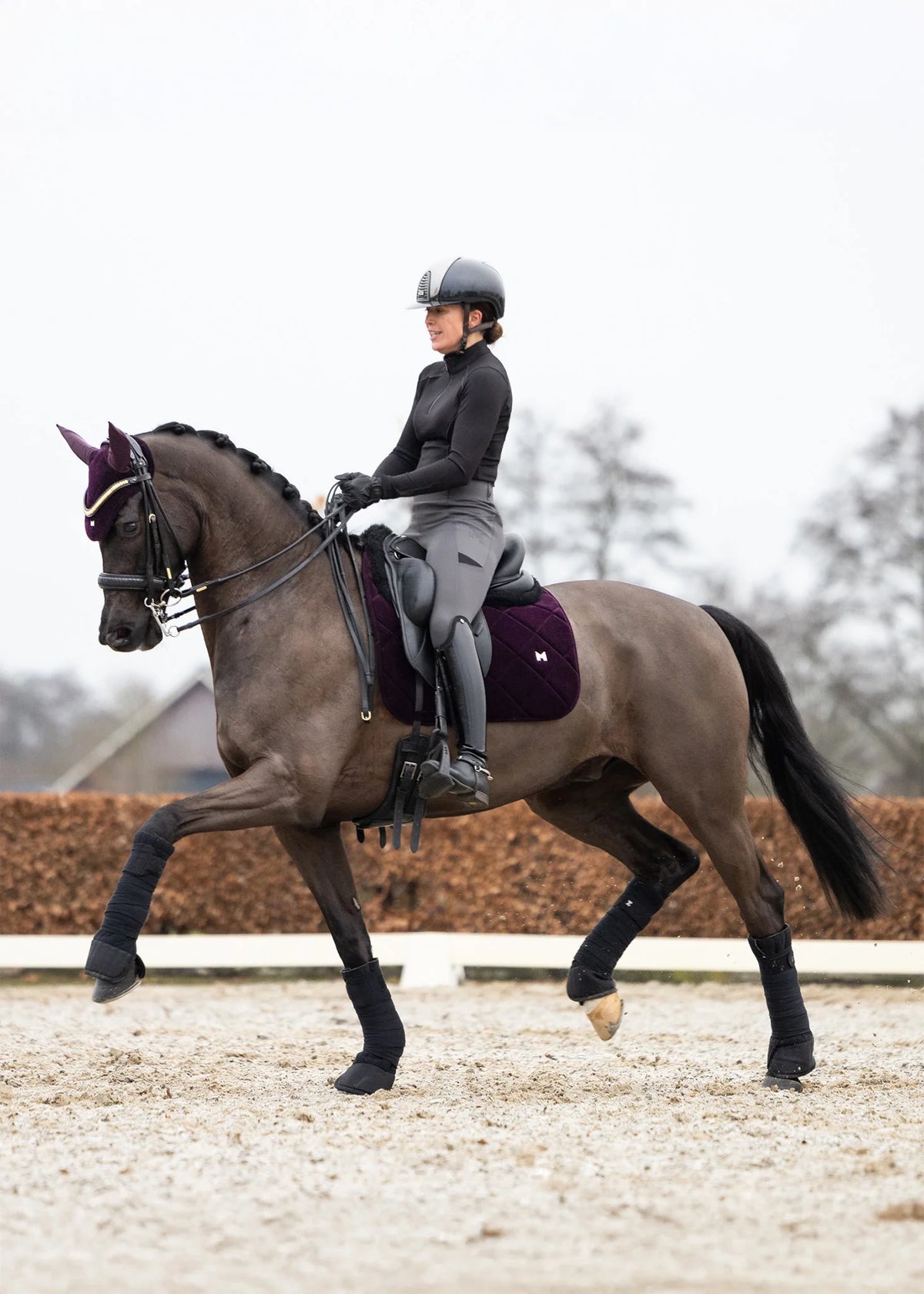 Maximilian Velvet Dressuur Zadeldek (Amethyst)