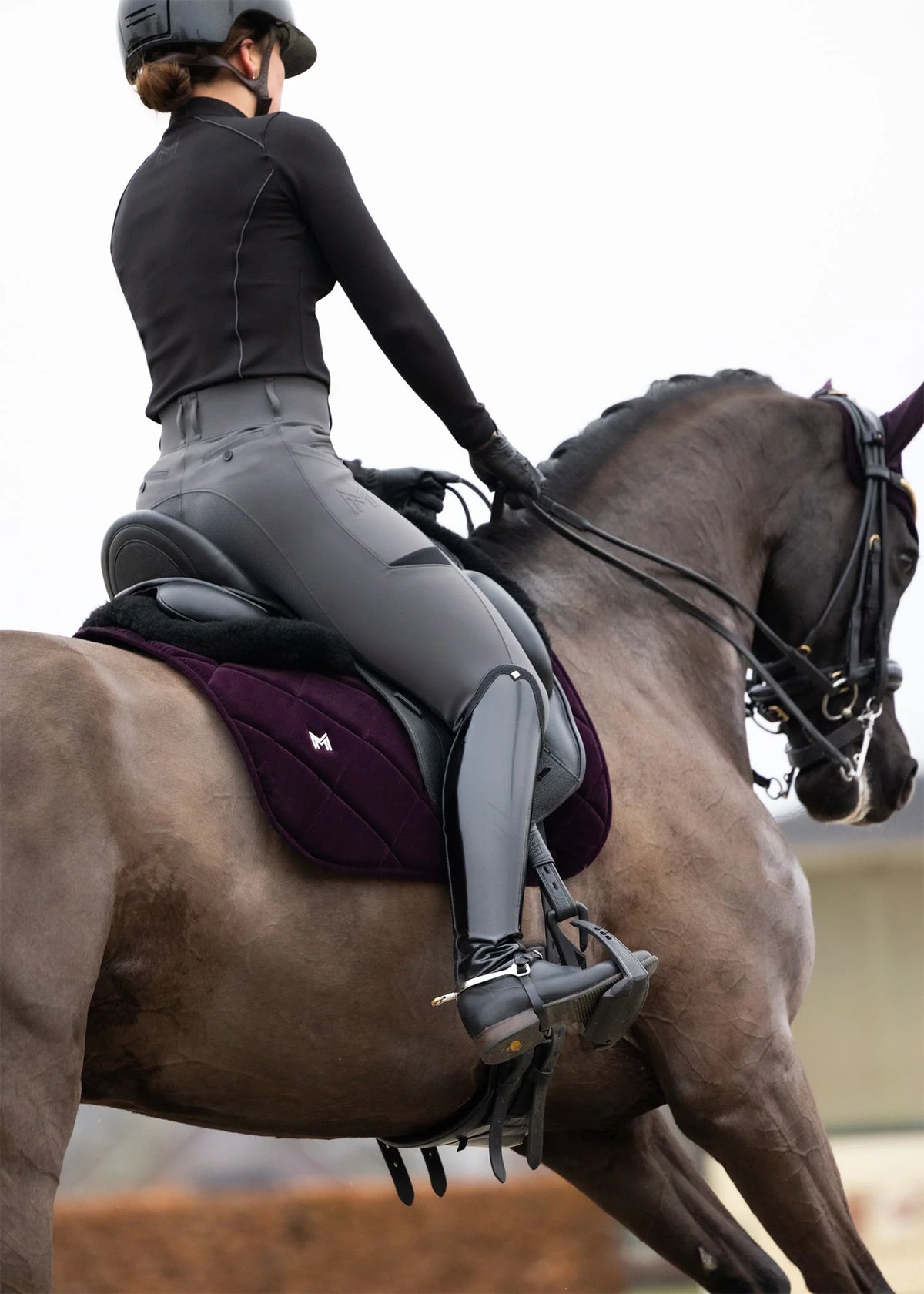 Maximilian Velvet Dressuur Zadeldek (Amethyst)