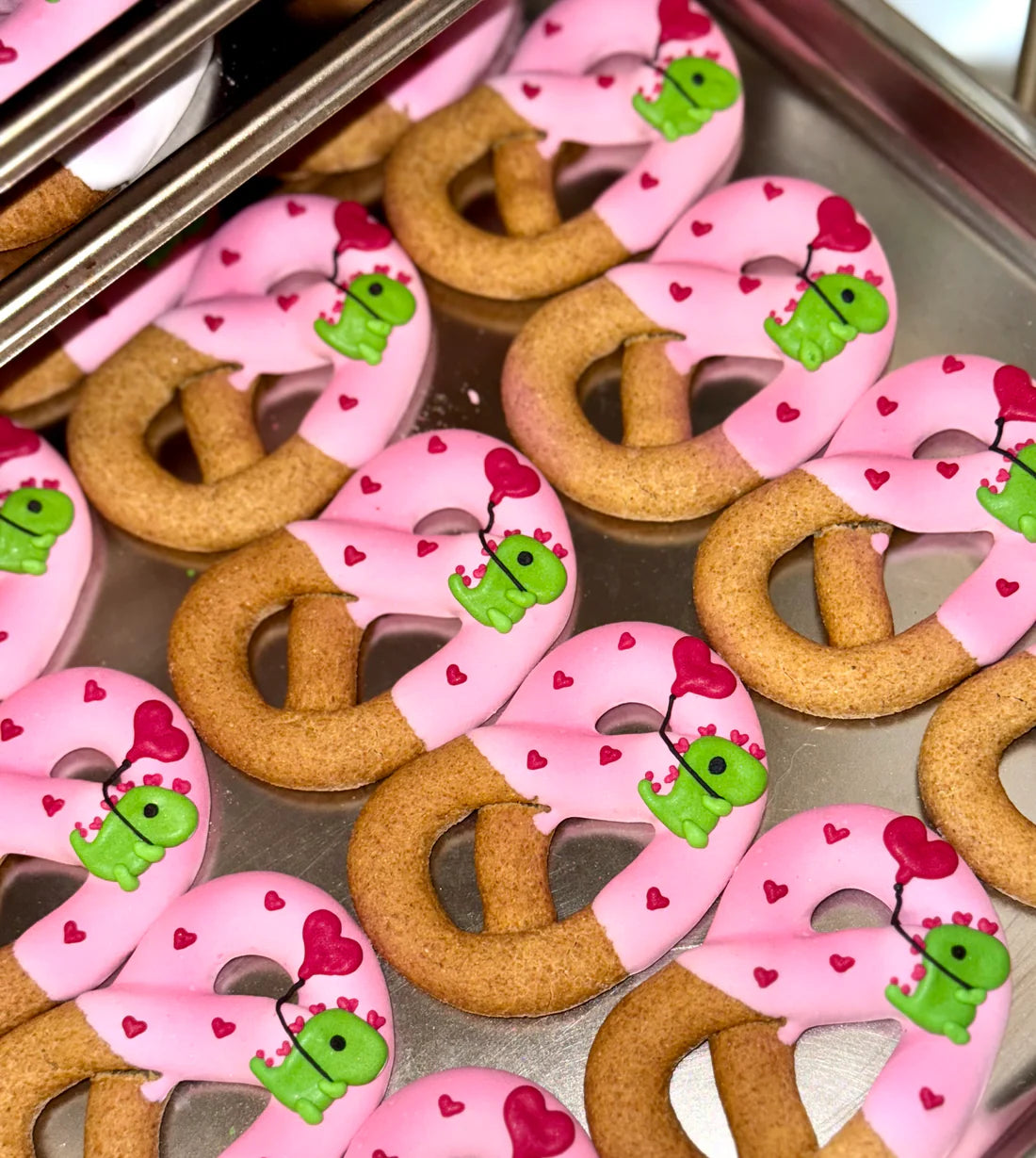 Candy Horse Valentine Iced Pretzels